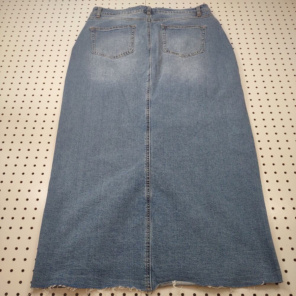 Almost Famous Maxi Jean Skirt with High Slit in Front, Size Medium - Picture 5 of 9